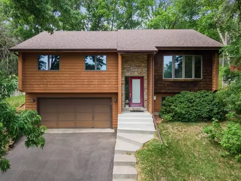 2396 Greenbrier Cir, Little Canada, MN 55117
