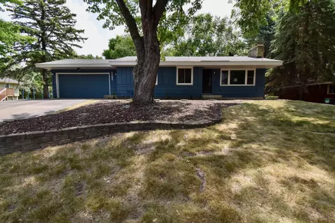13005 Lakeview Dr, Burnsville, MN 55337