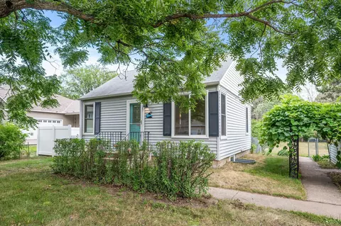 9523 Elliot Ave S, Bloomington, MN 55420