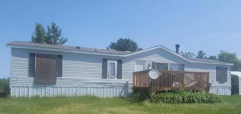 216 30th St, New Auburn, WI 54757