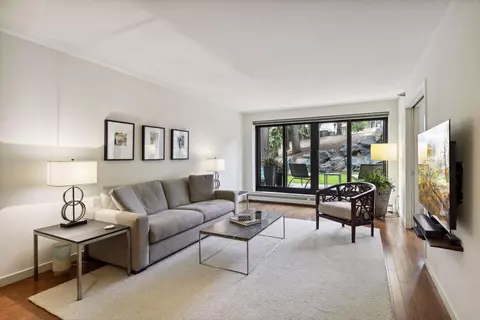 48 Groveland Ter #B108, Minneapolis, MN 55403