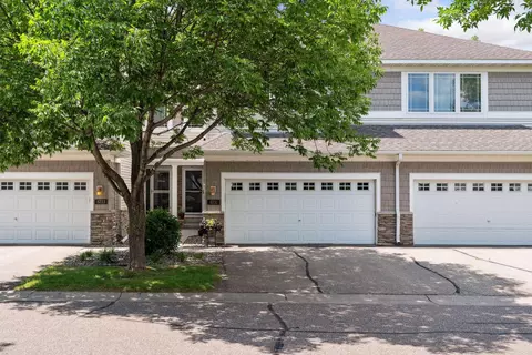 6731 158th St W, Apple Valley, MN 55124