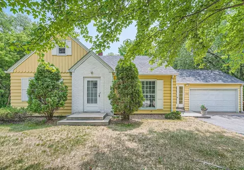 1406 County Road C E, Maplewood, MN 55109