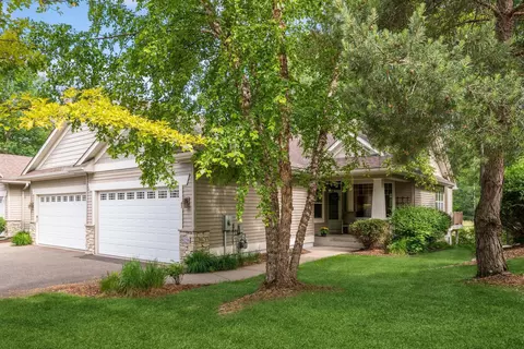 9256 Francis Ln, Eden Prairie, MN 55347