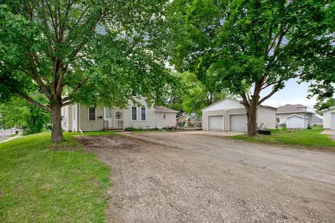 121 Willow St, Fairmont, MN 56031