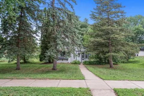 515 4th Ave E, Shakopee, MN 55379