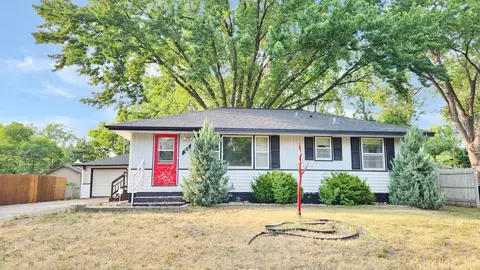 551 112th Ln NW, Coon Rapids, MN 55448