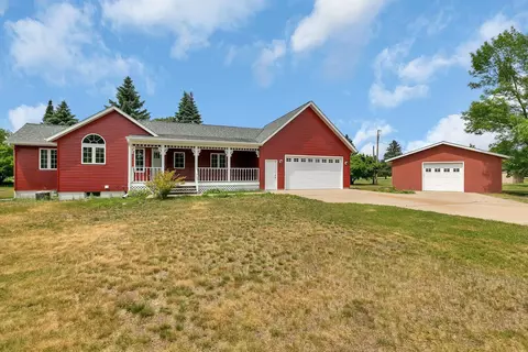 1300 Hillton Rd, Little Falls, MN 56345