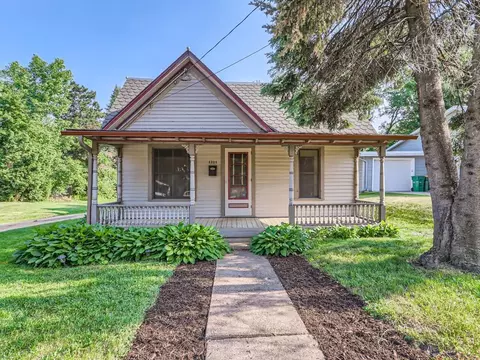 1211 Olive St W, Stillwater, MN 55082