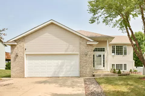 5031 51st St NW, Rochester, MN 55901