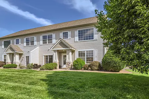 1954 Bluestem Ln, Shoreview, MN 55126