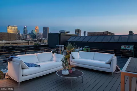 702 N 1st St #411, Minneapolis, MN 55401