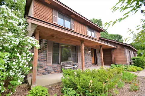 12752 Diamond Ct, Apple Valley, MN 55124