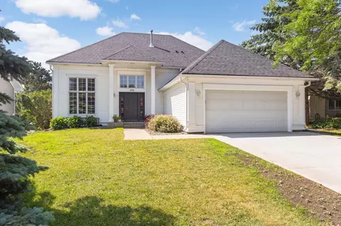 898 Winterberry Ct, Woodbury, MN 55125