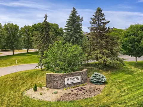 3801 W 98th St #202, Bloomington, MN 55431