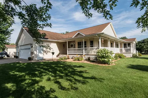 31592 Vista Path, Lake City, MN 55041