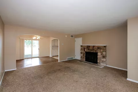 636 E 2nd St, Litchfield, MN 55355 photo 8
