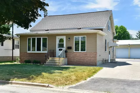 79 Fairfax St, Winona, MN 55987