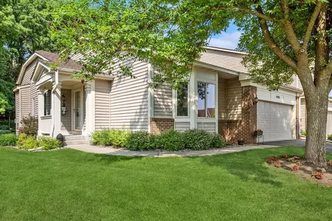1458 Summit Shores Dr, Burnsville, MN 55306