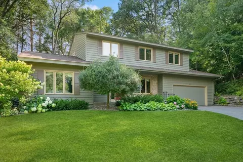 12000 Arbor Cir, Minnetonka, MN 55305