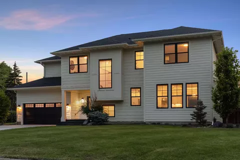 7128 Heatherton Trl, Edina, MN 55435