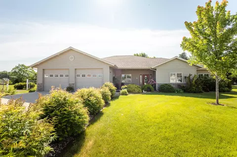 634 Dewberry Ln, Alexandria, MN 56308