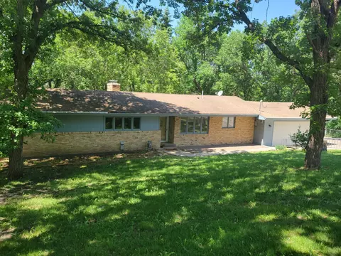 517 Guttenberg Hts, Fergus Falls, MN 56537