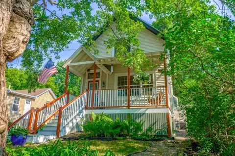 820 Maple St W, Stillwater, MN 55082