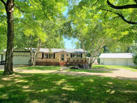 802 Park St W, Onamia, MN 56359