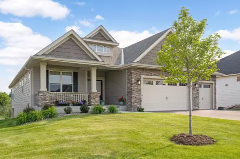 1977 Paisley Path, Chanhassen, MN 55317