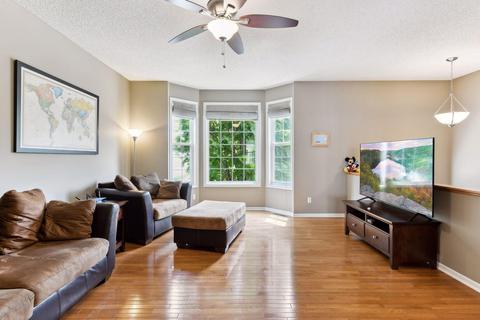 415 2nd St NE, Hopkins, MN 55343