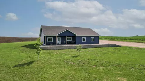 56170 278th Ave, Plainview, MN 55964 photo 3