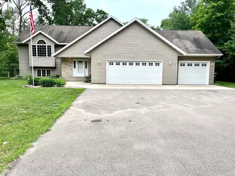 685 Bluffs Rd NW, Alexandria, MN 56308