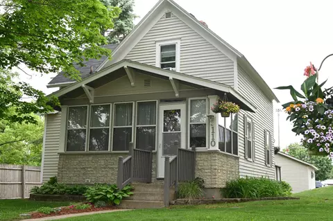 110 Lincoln St W, Burtrum, MN 56318