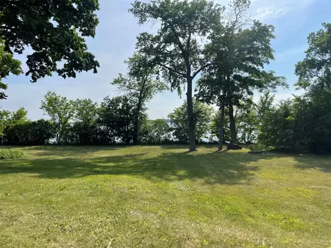 1450 Bracketts Point Rd, Orono, MN 55391