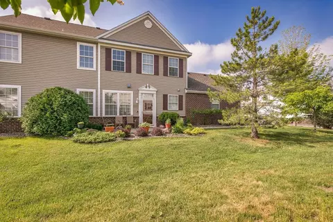 4880 Boatman Ln #10806, Inver Grove Heights, MN 55076