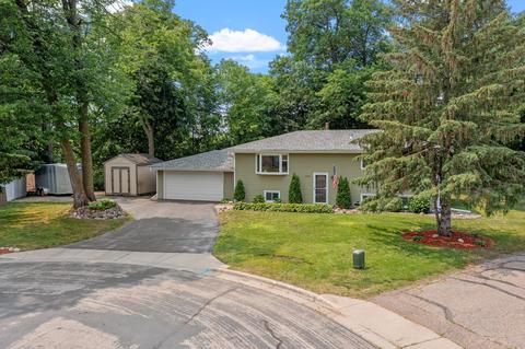 6234 Westwood Cir, Mound, MN 55364