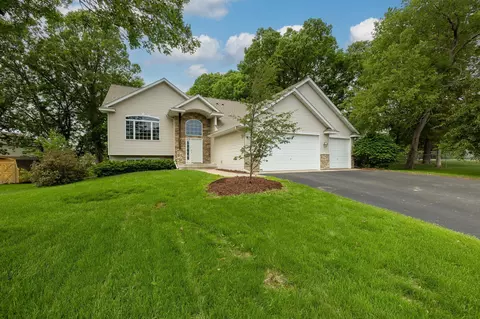 25594 20th St W, Zimmerman, MN 55398
