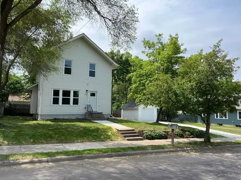 209 12th St NW, Faribault, MN 55021 photo 2