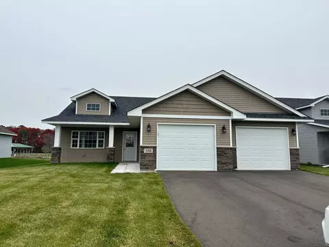 316 Bluebird Dr NW, Isanti, MN 55040