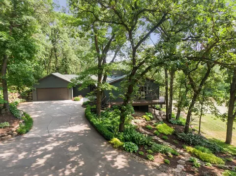 8181 230th St E, Lakeville, MN 55044