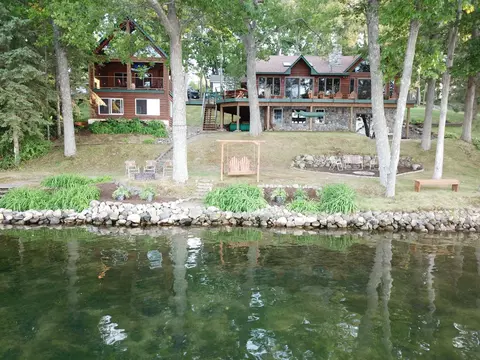 1735 S Deer Lake Cir, Saint Croix Falls, WI 54024