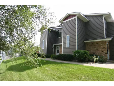4503 Cinnamon Ridge Trl #B, Eagan, MN 55122