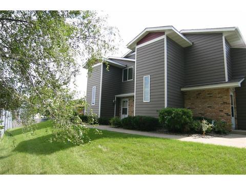 4503 Cinnamon Ridge Trl #B, Eagan, MN 55122