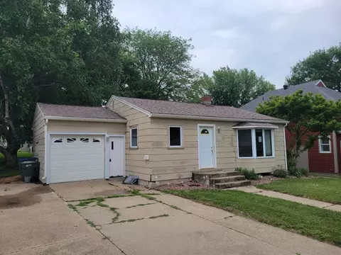 109 E Barck Ave, Luverne, MN 56156