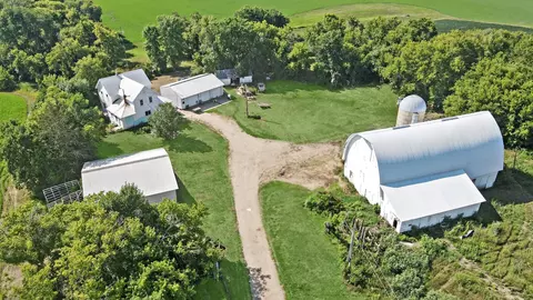 40884 Long Lake Rd, Freeport, MN 56331