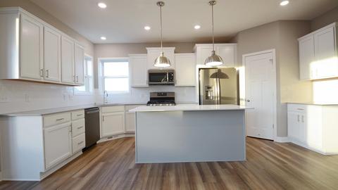 7417 Forest Ln, Lino Lakes, MN 55038