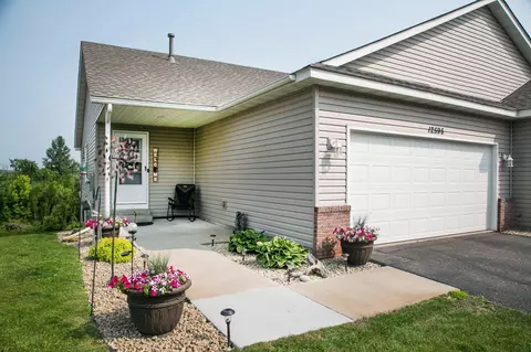 12595 Pond View Rd, Zimmerman, MN 55398