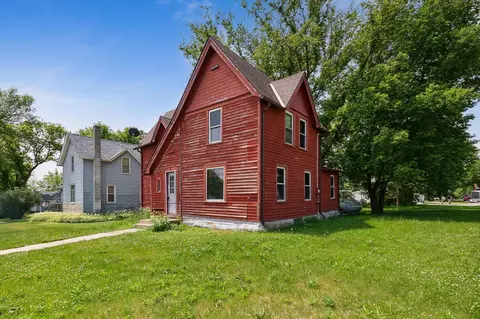250 Bowman St, Stewart, MN 55385