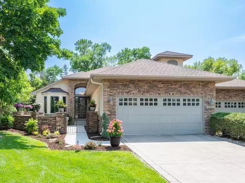16837 Enclave Cir, Eden Prairie, MN 55347